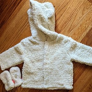 Magnificent Baby Bear Jacket & Mittens